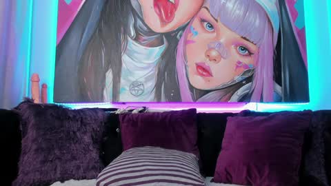 Katiia online show from 01-20-25, 03:59