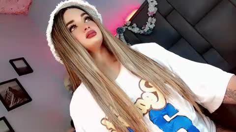 Snapshot of kattie_sweet_ chatting on 09-29-25, 10:25 kattie_sweet_ online show from 09-29-25, 10:25