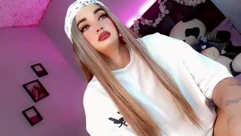 Snapshot of kattie_sweet_ chatting on 10-11-25, 09:35 kattie_sweet_ online show from 10-11-25, 09:35