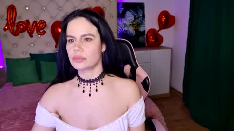 KattieSims online show from 02-06-25, 06:02