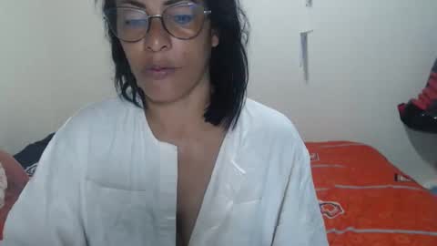 KattleyaGrey online show from 10-19-25, 01:23