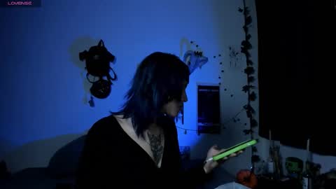 kattx   independent model online show from 11-08-25, 12:22