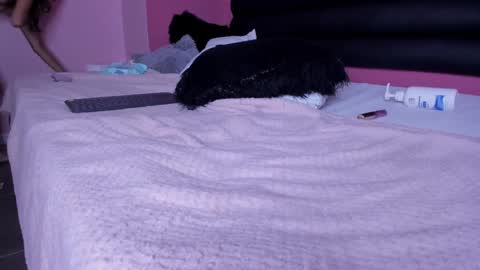 katy_contreras online show from 02-03-25, 02:24