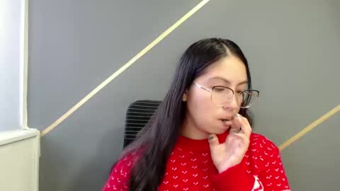 Snapshot of katybelladonna chatting on 12-04-24, 10:57 KATY online show from 12-04-24, 10:57