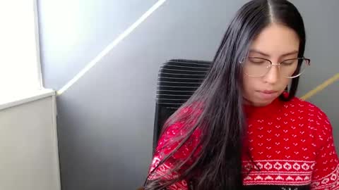 Snapshot of katybelladonna chatting on 12-04-24, 02:15 KATY online show from 12-04-24, 02:15