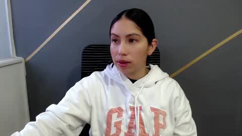 Snapshot of katybelladonna chatting on 12-10-24, 11:00 KATY online show from 12-10-24, 11:00