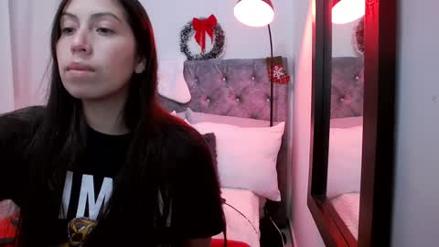 Snapshot of katybelladonna chatting on 12-29-24, 12:09 KATY online show from 12-29-24, 12:09