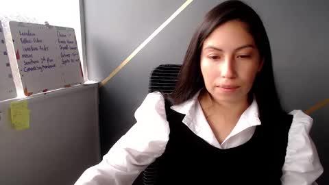 Snapshot of katybelladonna chatting on 02-11-25, 02:35 KATY online show from 02-11-25, 02:35