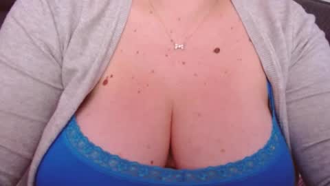 Snapshot of katynextdoor chatting on 12-09-24, 09:28 Katy online show from 12-09-24, 09:28