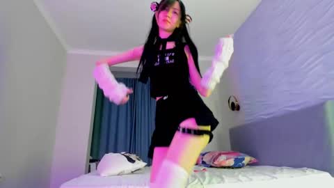 Snapshot of kawai_mai chatting on 10-20-25, 02:39 mai online show from 10-20-25, 02:39