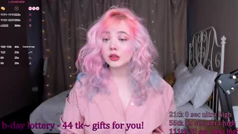 Yuki  online show from 02-28-25, 08:53