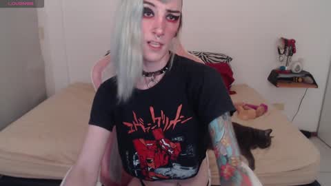 luna   online show from 01-13-25, 02:18