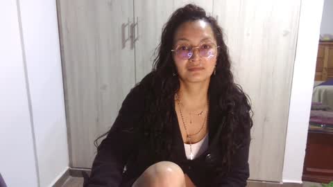  Khawit  online show from 01-23-25, 11:15