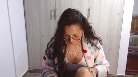  Khawit  online show from 01-24-25, 06:14