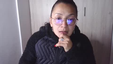  Khawit  online show from 02-14-25, 09:32