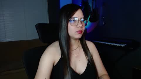 Kay online show from 03-11-25, 05:38