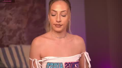 Snapshot of kayleeflynn chatting on 02-28-25, 09:04 Kayleeflynn online show from 02-28-25, 09:04