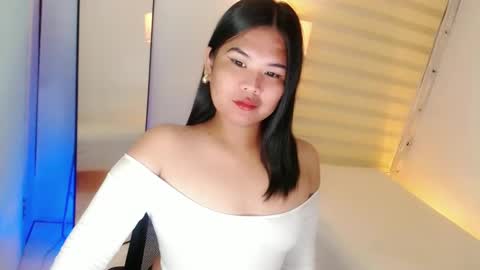 Snapshot of kayleepinay chatting on 02-13-25, 04:22 Y O U R F U T U R E K A Y L E E online show from 02-13-25, 04:22