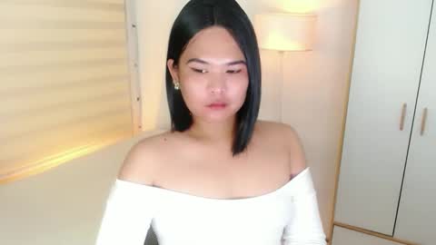 Snapshot of kayleepinay chatting on 02-22-25, 06:28 Y O U R F U T U R E K A Y L E E online show from 02-22-25, 06:28