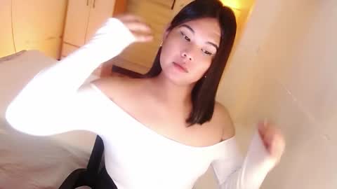 Snapshot of kayleepinay chatting on 10-01-25, 06:14 Y O U R F U T U R E K A Y L E E online show from 10-01-25, 06:14