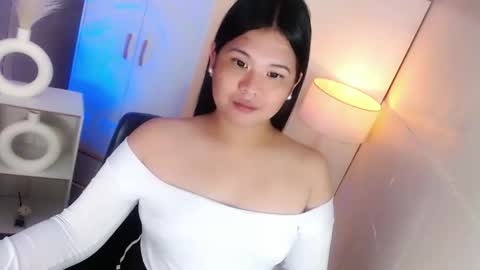 Y O U R        F U T U R E       K A Y L E E  online show from 03-01-26, 04:53