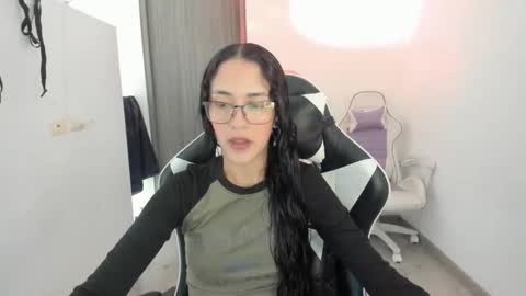 kaylie online show from 11-13-25, 04:39