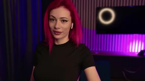 Snapshot of kaylierosse chatting on 02-17-26, 06:25 KaylieRosse online show from 02-17-26, 06:25