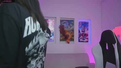 Kayra online show from 10-20-25, 11:43