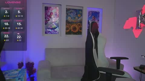 Kayra online show from 12-17-25, 12:00