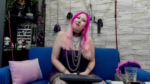 Snapshot of kaziaswart chatting on 12-16-24, 03:08 Miss Kazia online show from 12-16-24, 03:08