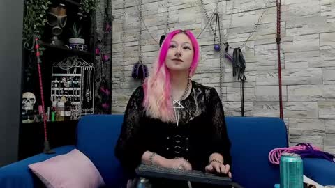 Snapshot of kaziaswart chatting on 12-20-24, 12:30 Miss Kazia online show from 12-20-24, 12:30