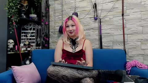 Snapshot of kaziaswart chatting on 01-03-25, 12:43 Miss Kazia online show from 01-03-25, 12:43