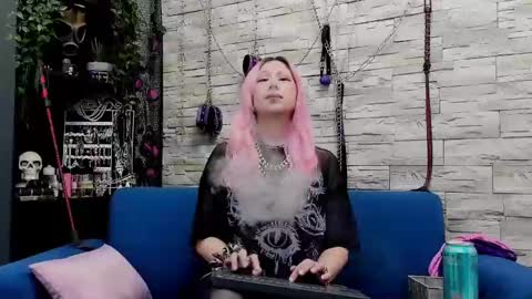 Snapshot of kaziaswart chatting on 02-23-25, 11:25 Miss Kazia online show from 02-23-25, 11:25