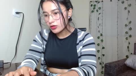 Snapshot of kazumi6 chatting on 01-09-25, 10:20 KAZUMI online show from 01-09-25, 10:20