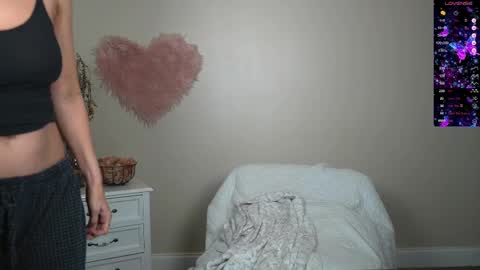 EliandKylie online show from 02-17-25, 06:53