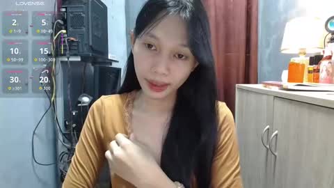 Snapshot of kc_slutmoree chatting on 10-20-25, 04:24 Its me Cora online show from 10-20-25, 04:24