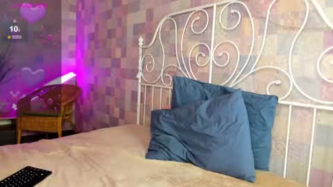 Kelly GMT 2 Su We Th Fr Sa   0300AM-09-00AM   online show from 01-27-25, 12:54