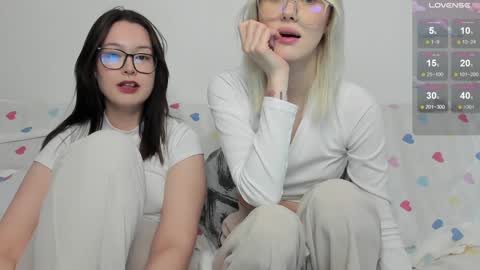 Snapshot of kebesheska chatting on 12-16-24, 09:03 Seb Polly Roxy Jonny online show from 12-16-24, 09:03