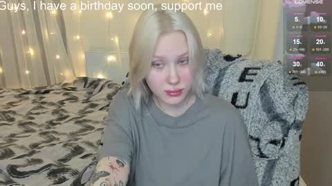 Snapshot of kebesheska chatting on 02-06-25, 12:22 Seb Polly Roxy Jonny online show from 02-06-25, 12:22