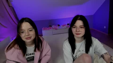 Snapshot of kebesheska chatting on 02-10-25, 02:59 Seb Polly Roxy Jonny online show from 02-10-25, 02:59