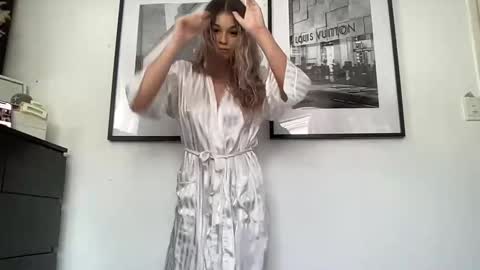 Keelie xx online show from 03-03-25, 11:24