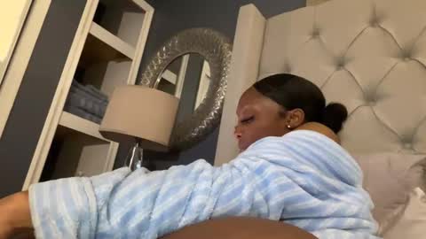 Keephimcum69me online show from 10-21-25, 01:17