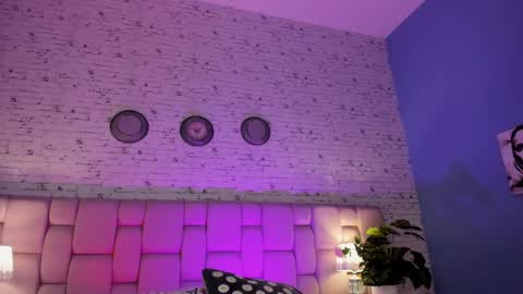 Keidance online show from 12-31-24, 05:07