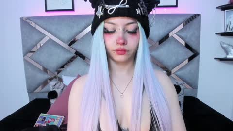 Keidy Monday to Saturday from 200 pm to 810pm  UTC-5 Colombia Time online show from 01-04-25, 07:02