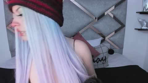 Keidy Monday to Saturday from 200 pm to 810pm  UTC-5 Colombia Time online show from 02-05-25, 07:10