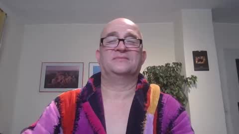 keilie1 online show from 01-01-25, 09:09