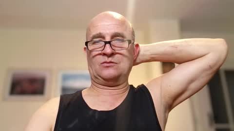 Snapshot of keilie1 chatting on 02-26-26, 10:20 keilie1 online show from 02-26-26, 10:20