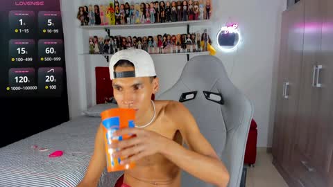 Snapshot of keindren chatting on 12-12-24, 04:48 pablo online show from 12-12-24, 04:48