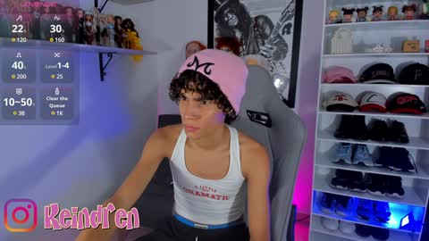 Snapshot of keindren chatting on 01-14-25, 01:58 pablo online show from 01-14-25, 01:58