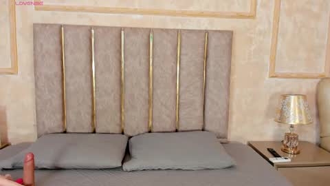 keirahartz online show from 02-21-25, 03:34